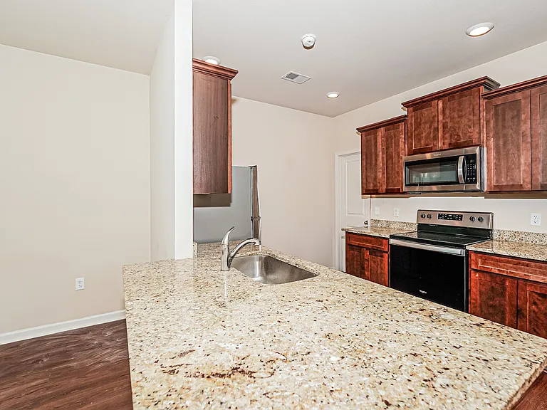 6061 Rainbow Row — Photo 10
