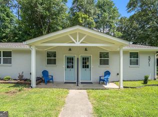 561 Eva Kennedy Rd, Suwanee, GA 30024