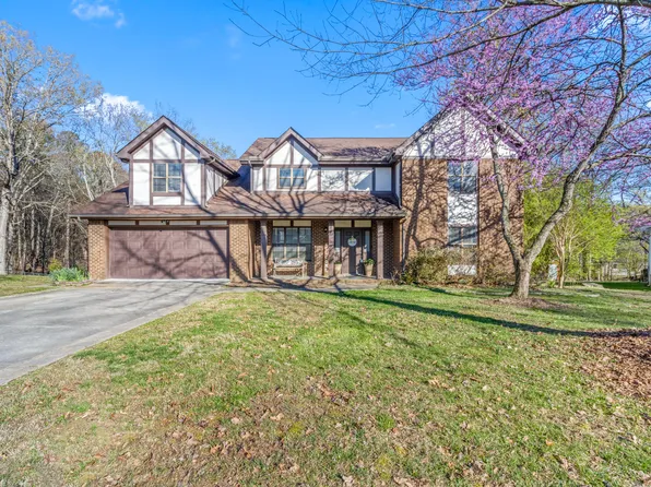 6432 Harbor Master Dr, Hixson, TN 37343