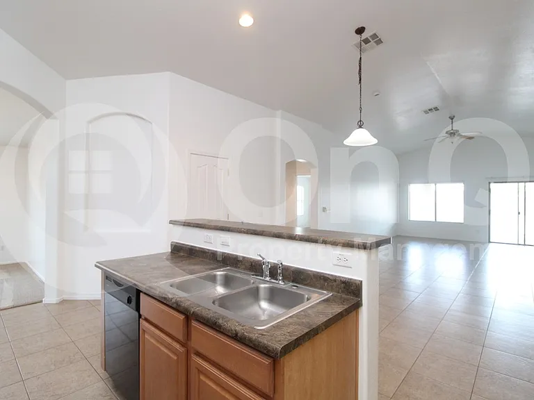 29654 W Weldon Ave — Photo 6