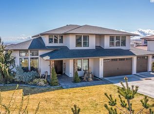 13507 S Grandview Ln, Kennewick, WA 99338