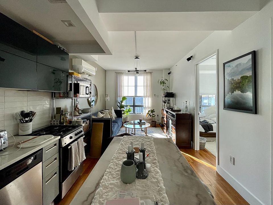 1st image of 22 Ford St #6DD