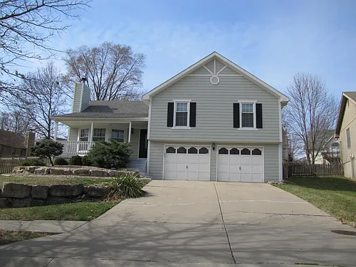 1302 NE 85th Ter Photo 1