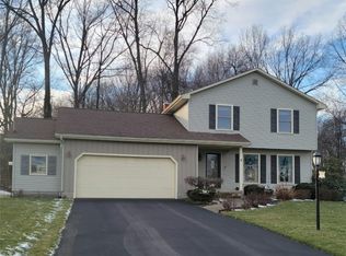 3386 Johnson Farm Dr, Canfield, OH