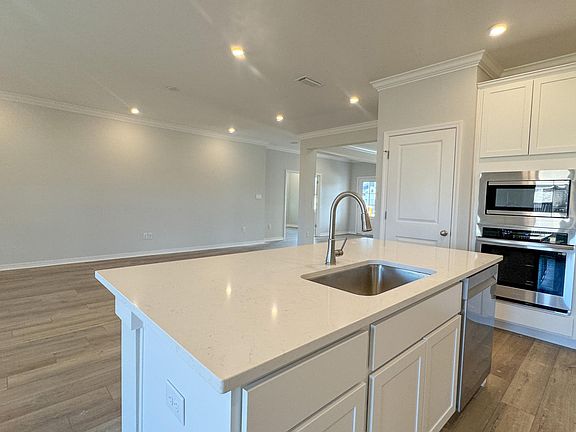 4th image of 24062 Shadowridge Dr