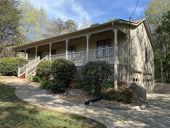2nd image of 8202 Henderson Mountain Rd