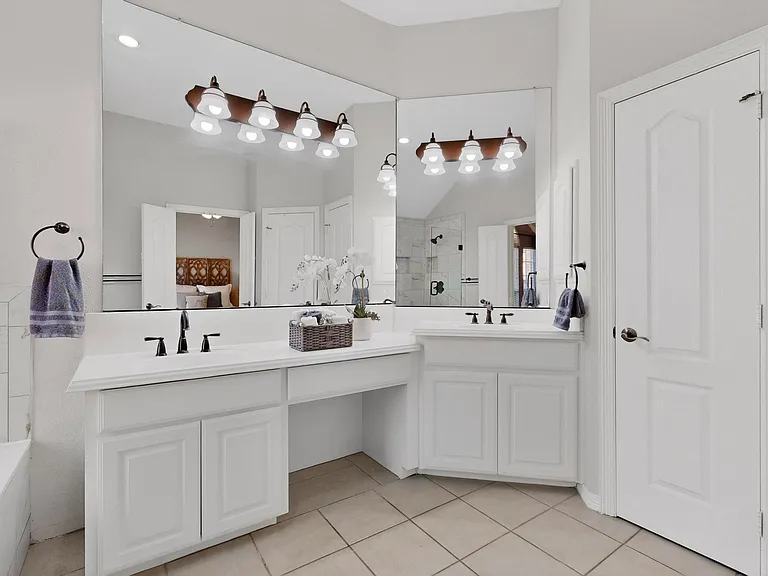 100 Shumard Ct — Photo 26