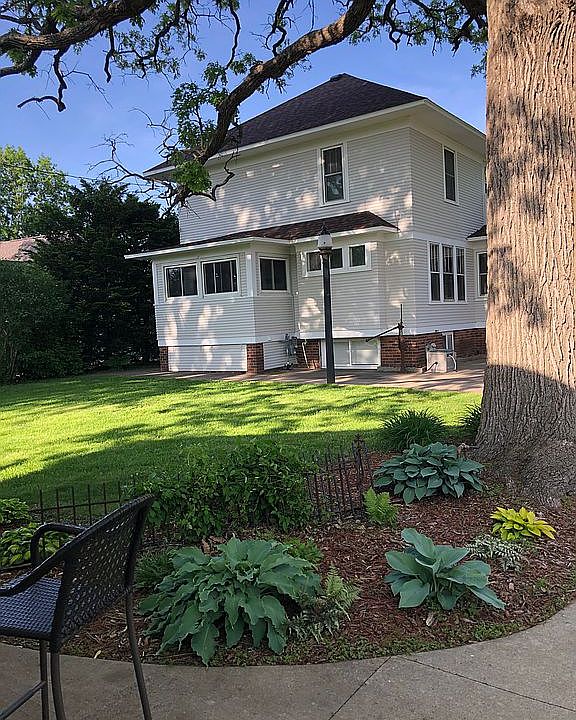 754 Richland Ave, Saint Charles, MN 55972 Zillow