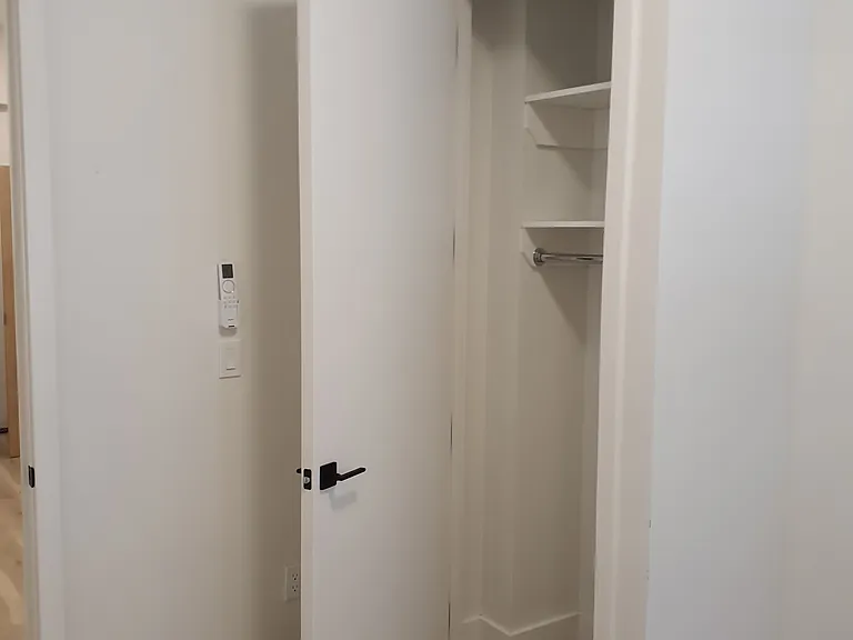 163 Park Ave #4R — Photo 6