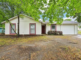 6434 Rannock Dr, Fayetteville, NC 28304
