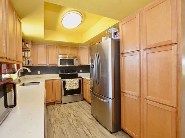 591 SW Dwight Avenue, Port St Lucie, FL 34983