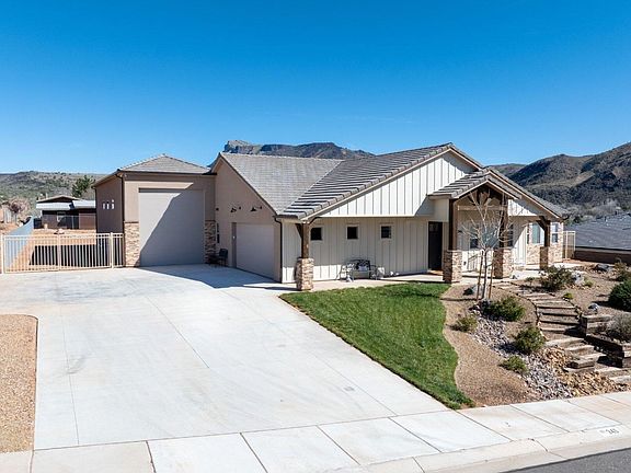 3rd image of 346 W Center St