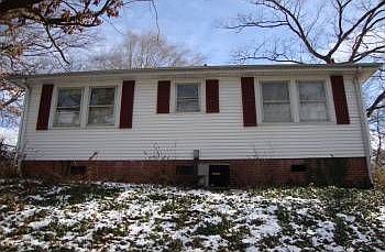 3rd image of 2201 Cypress St