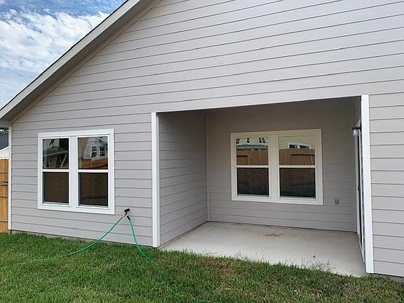 5th image of 103 Bering Dr