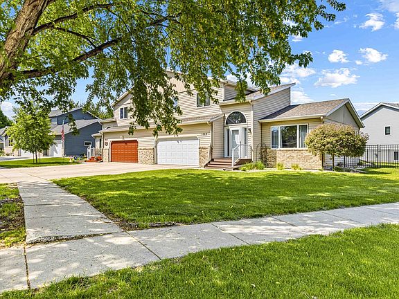 3rd image of 1469 12th Street Ct
