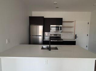 492 Market St #304, Newark, NJ 07105