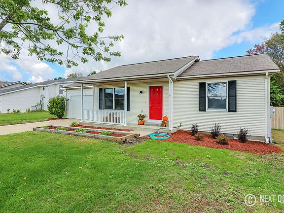3rd image of 123 Great Northern Ln