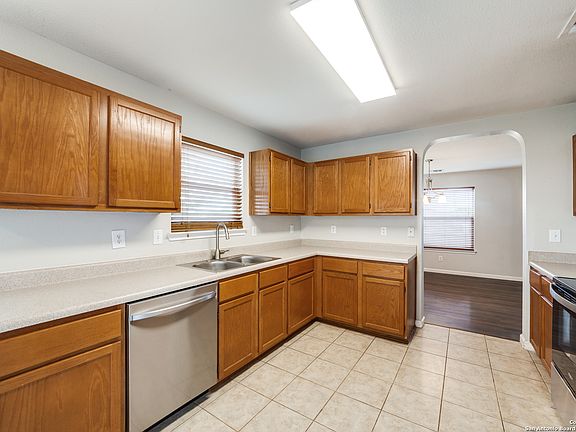 4th image of 10534 MARENGO LN