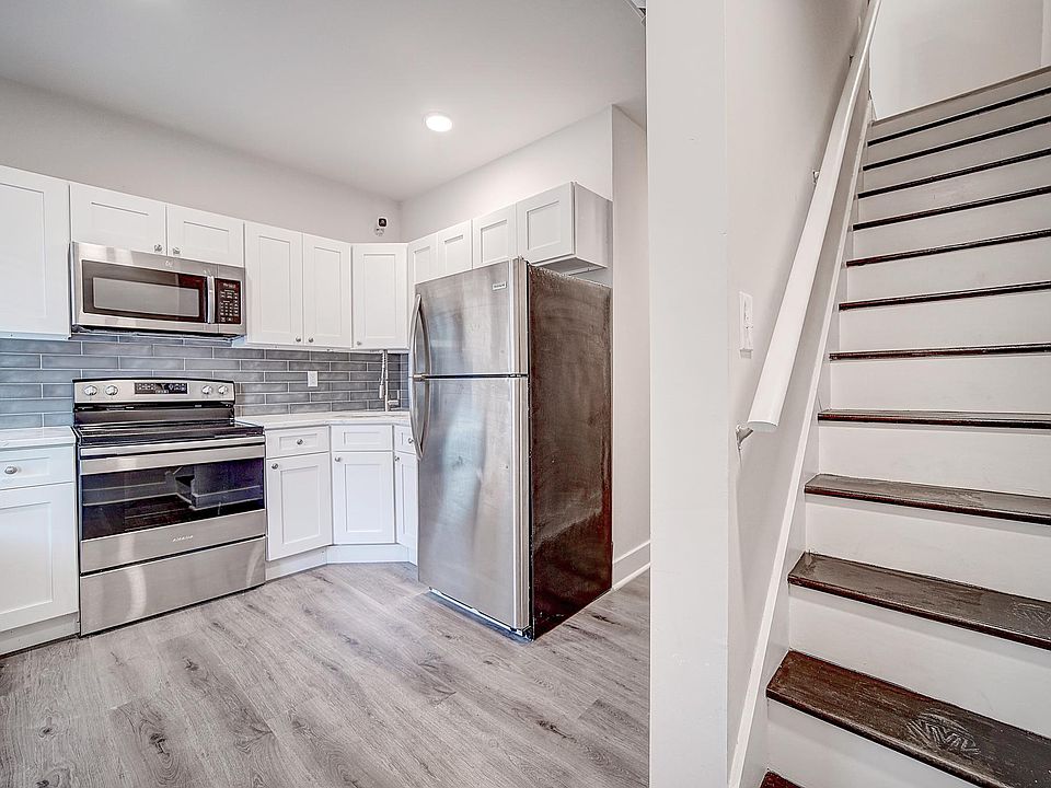 1st image of 2537 N Chadwick St #22