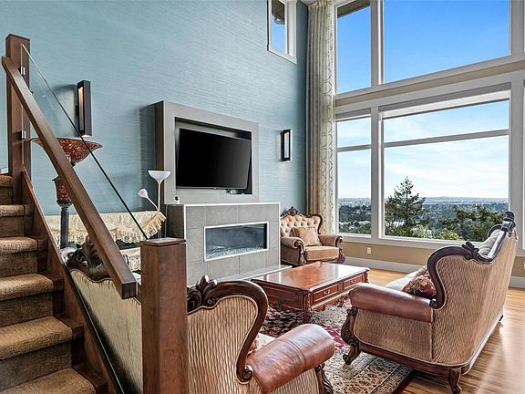 5th image of 2607 Ruby Ct