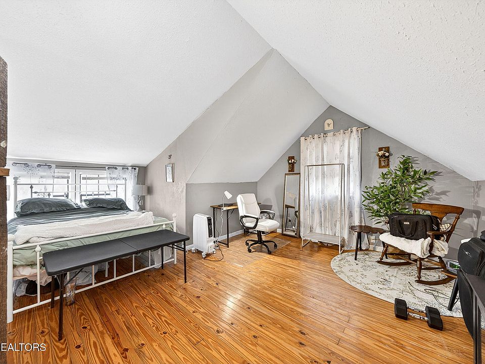 43rd image of this home