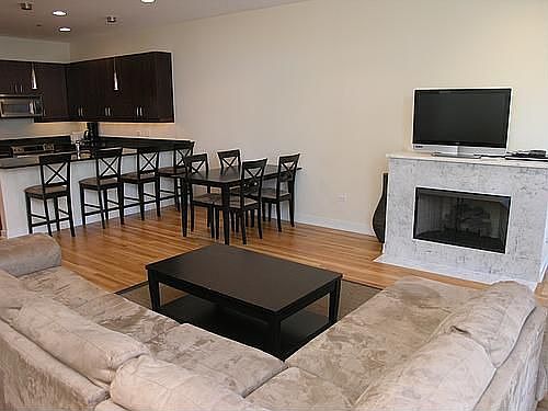 2nd image of 150 W Superior St APT 806