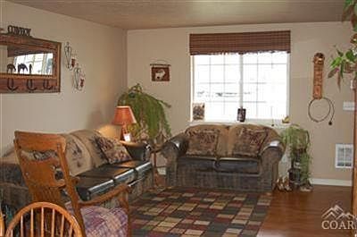 4th image of 631 NE Fieldstone Ln