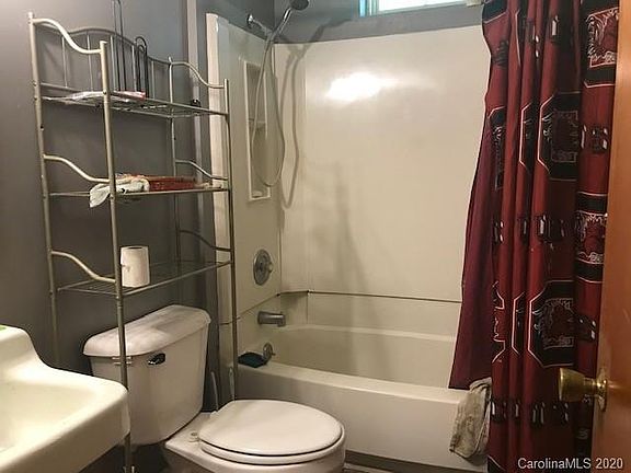 5th image of 2838 Dogwood Cir