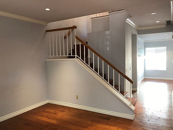 Stairway/Hallway