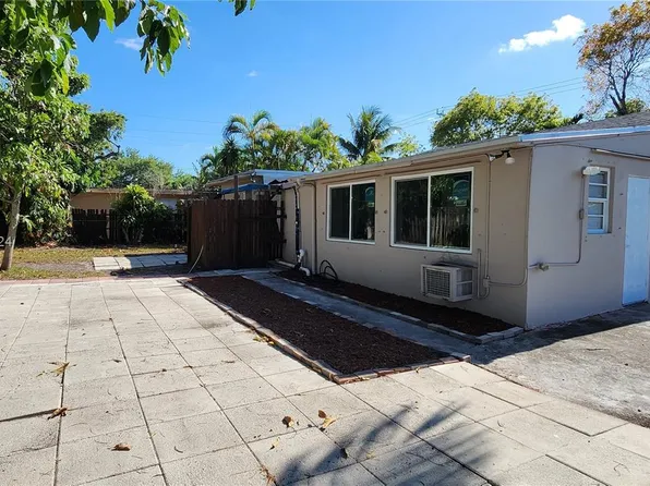 1221 N 58th Ave, Hollywood, FL 33021