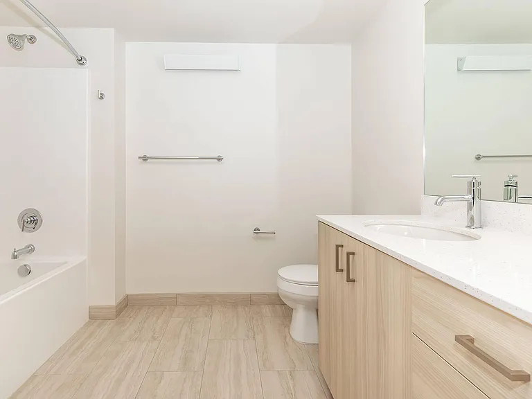 Beacon Pacific Village Apartments — Photo 35