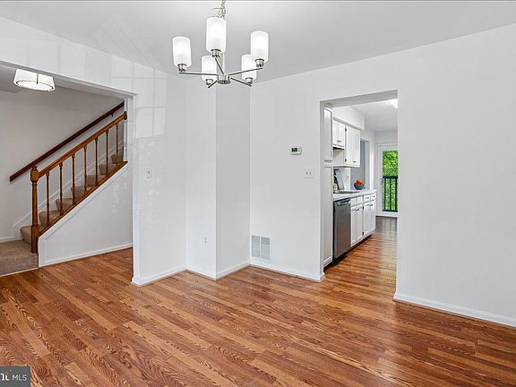 4th image of 19311 Churubusco Ln