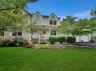 69 Grand Ave, Toms River, NJ 08753