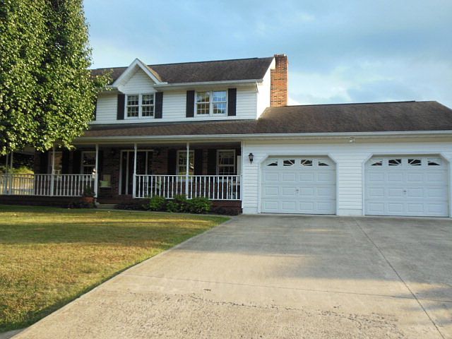 1st image of 150 Columbia Dr