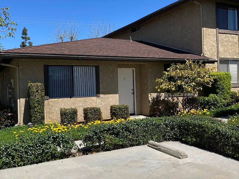 First Floor Unit, no neighbors above.