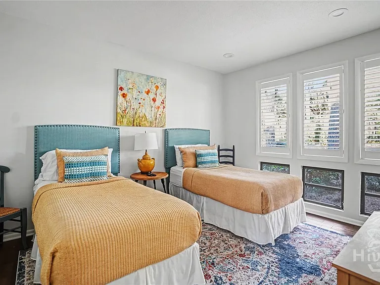 10 Dame Kathryn Dr — Photo 10