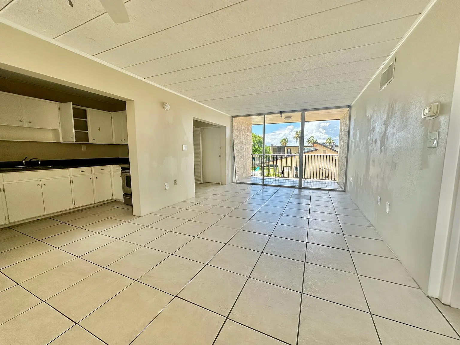 300 Miracle Strip Pkwy - 1H — Photo 4