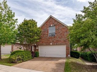 2032 Canterbury Dr, Bedford, TX 76021