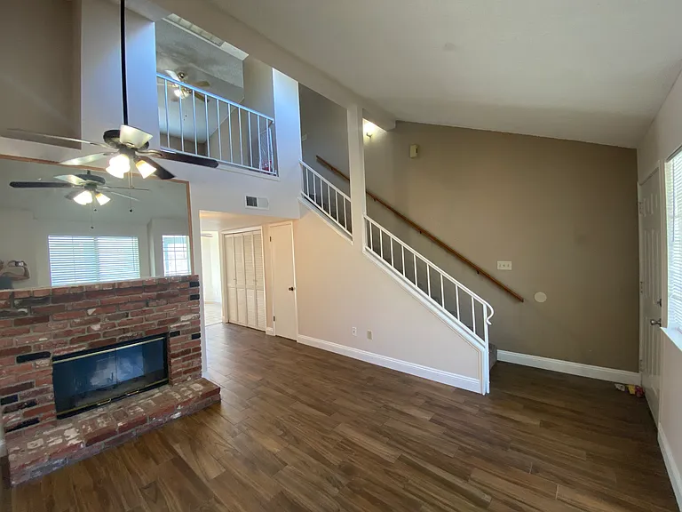 2600 Brookside Dr #23 — Photo 5