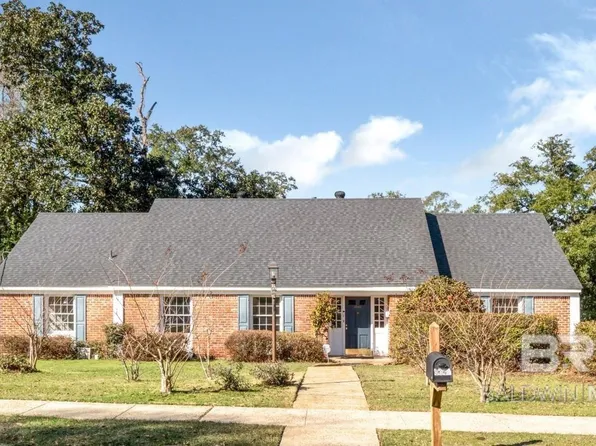 4543 Kingsway Dr, Mobile, AL 36608