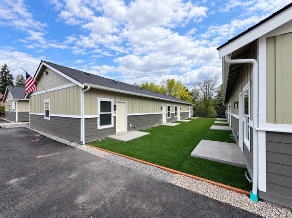 219 Washington Ave N, Eatonville, WA 98328