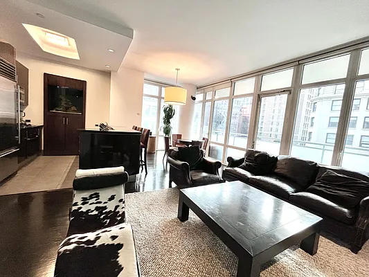 Rented by VRE | media 2