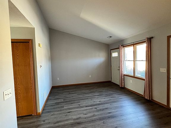 4th image of 25 Garrison Dr #53