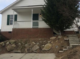 1528 Pleasant Garden Ln, Raleigh, NC 27610