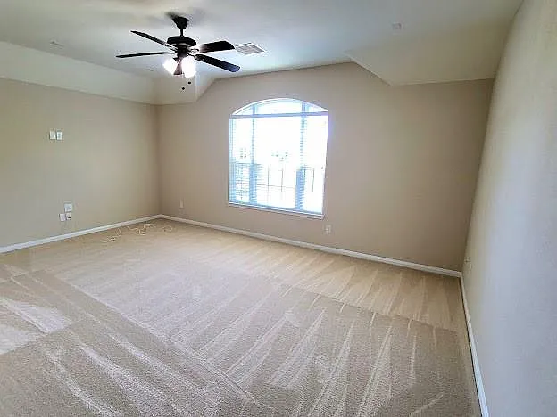 10007 Shire Green Ln — Photo 40
