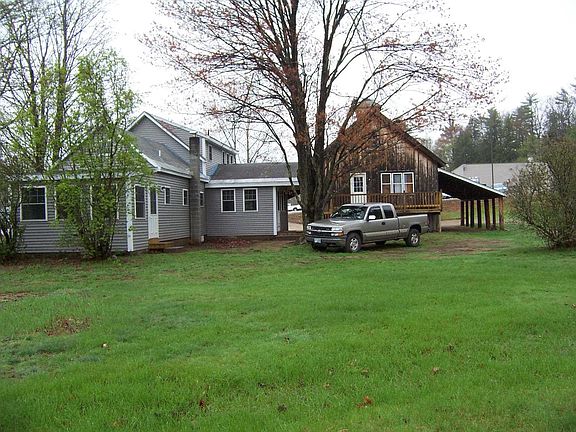 2nd image of 501 Pleasant St