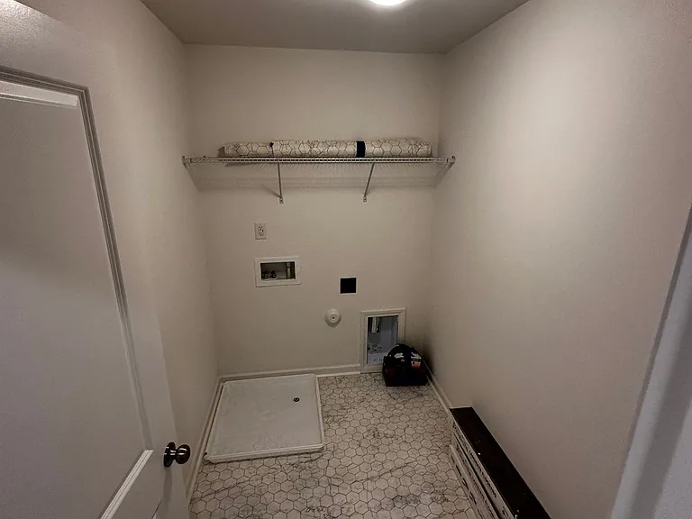 242 Redondo Dr — Photo 10