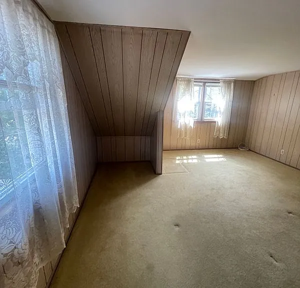 1760 Slocum St — Photo 5