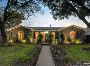 426 Fenwick Dr, Windcrest, TX 78239