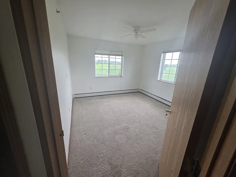 Rosewood Glen Senior Apartments — Photo 8